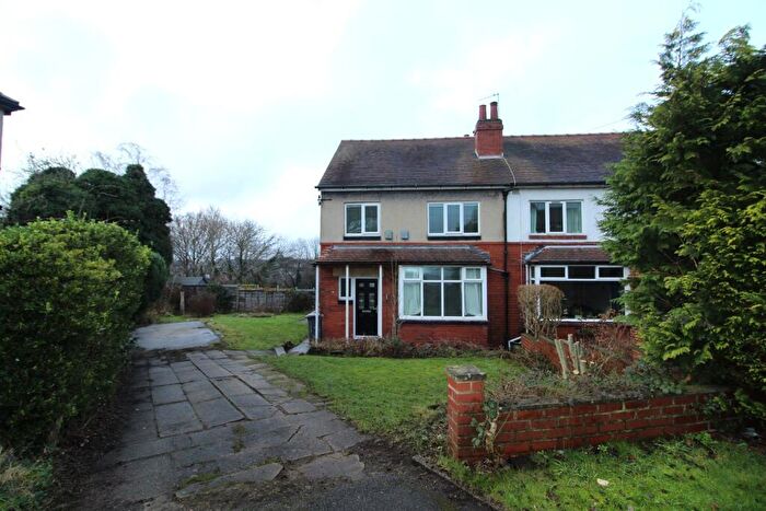 3 Bedroom Semi Detached House To Rent In Piecewood Road, Leeds, LS16