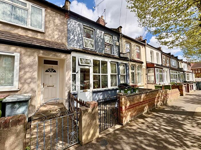 3 Bedroom Terraced House For Sale In Landseer Avenue, Manor Park, London, E12