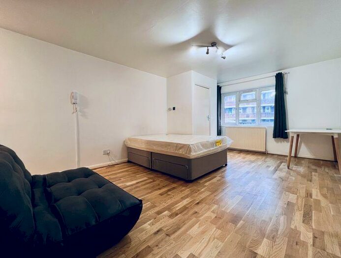 Studio To Rent In Broadway Market, London Fields, E8