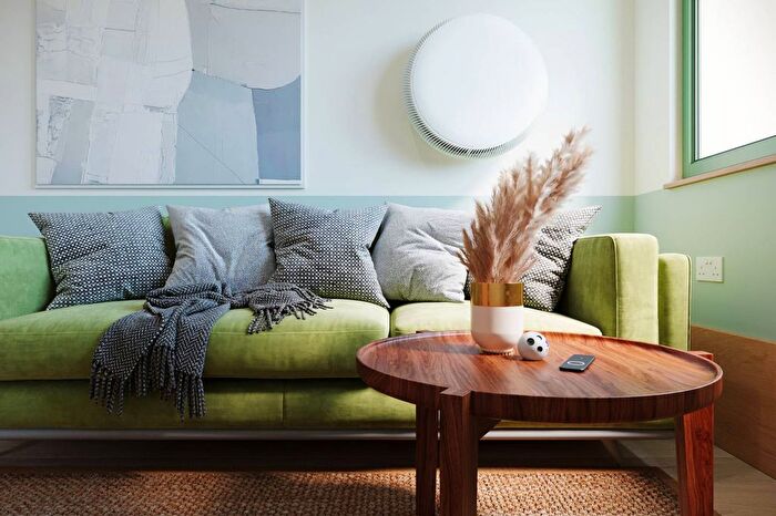 3 Bedroom Terraced House To Rent In North Down, Sanderstead, South Croydon, CR2