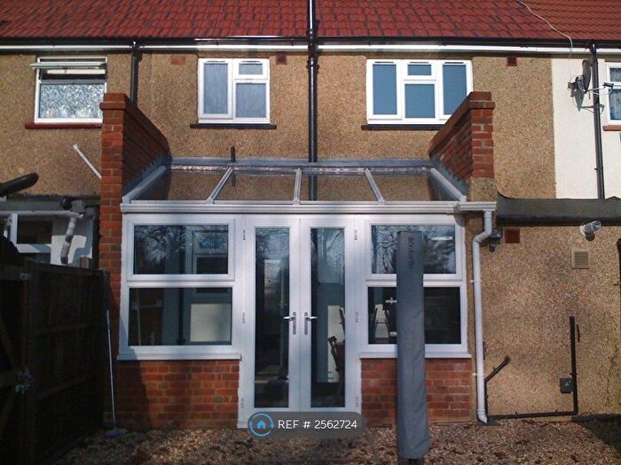 3 Bedroom Terraced House To Rent In Hagden Lane, Watford, WD18