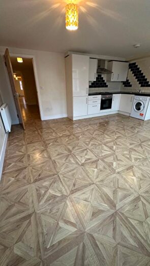 3 Bedroom Flat To Rent In Sutton, SM1