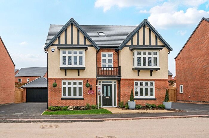 5 Bedroom Detached House For Sale In Biddenham Park, Bromham Road, MK40