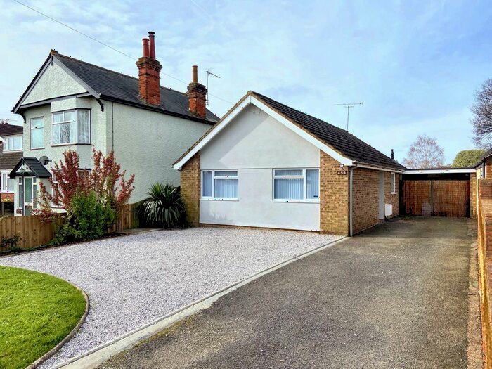 2 Bedroom Bungalow To Rent In Humber Doucy Lane, Ipswich, IP4