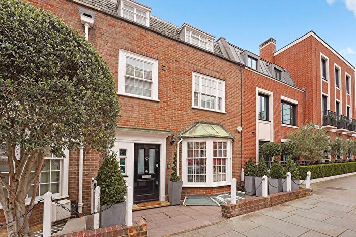 5 Bedroom Town House To Rent In Manresa Road, London, SW3