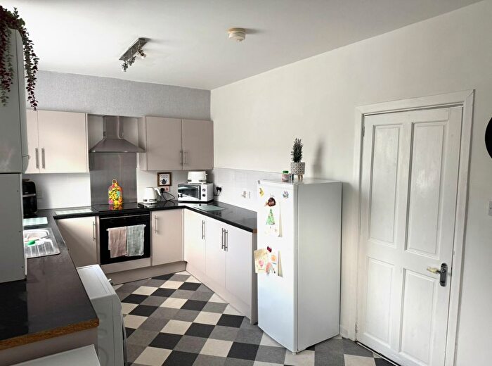 3 Bedroom Semi-detached House To Rent In Garstang Avenue, Bolton, BL2