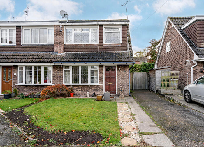 3 Bedroom Semi Detached House For Sale In Birchinall Close, Macclesfield, SK11