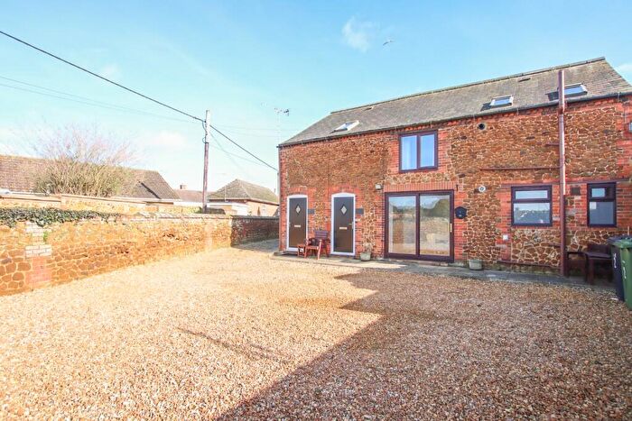 1 Bedroom Flat To Rent In Lynn Road, Snettisham, PE31