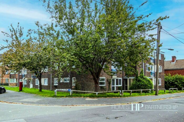 2 Bedroom Flat To Rent In Barley Close, Crawley, RH10