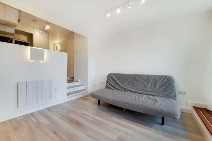 1 Bedroom Flat To Rent In Crescent Road, Crouch End, London, N8