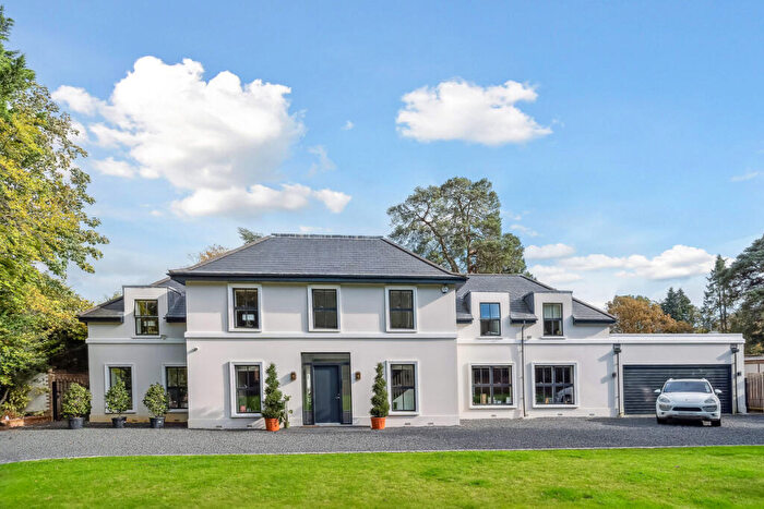 4 Bedroom Detached House For Sale In Slade Oak Lane, Gerrards Cross, SL9