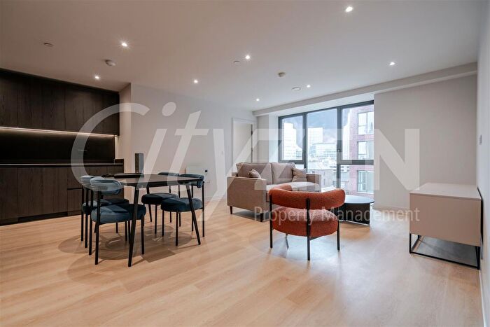 2 Bedroom Flat To Rent In Waterhouse Gardens, Dutton Street, Manchester, M3