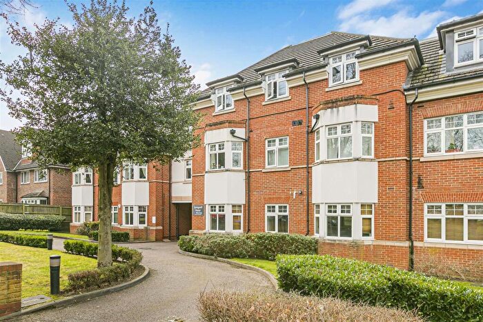 2 Bedroom Apartment For Sale In Albion Road, Sutton, SM2