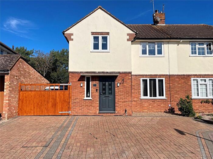 4 Bedroom Semi-Detached House For Sale In South Godstone, Godstone, Surrey, RH9