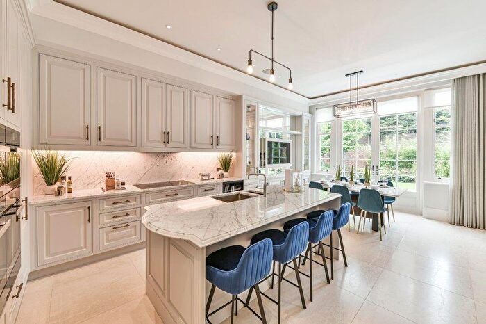 8 Bedroom Detached House To Rent In The Bishops Avenue, Hampstead Garden Suburb, London, N2
