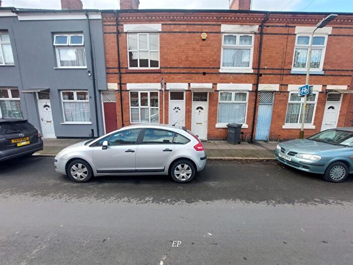 3 Bedroom Terraced House To Rent In Melrose Street, Leicester, LE4
