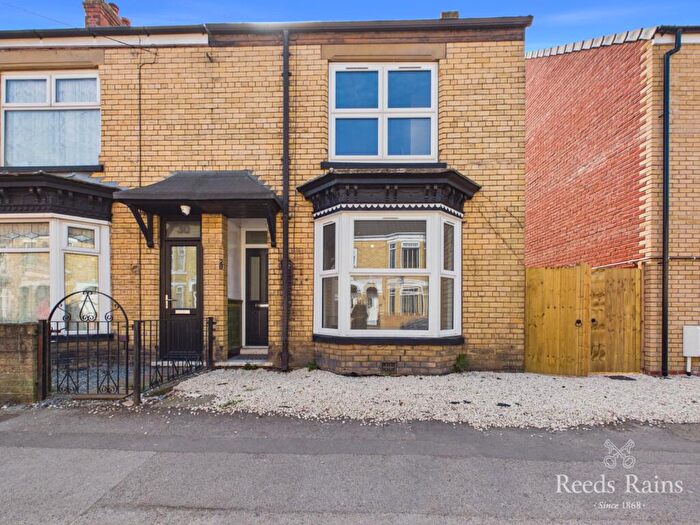 3 Bedroom Semi-Detached House To Rent In Portobello Street, Hull, East Yorkshire, HU9