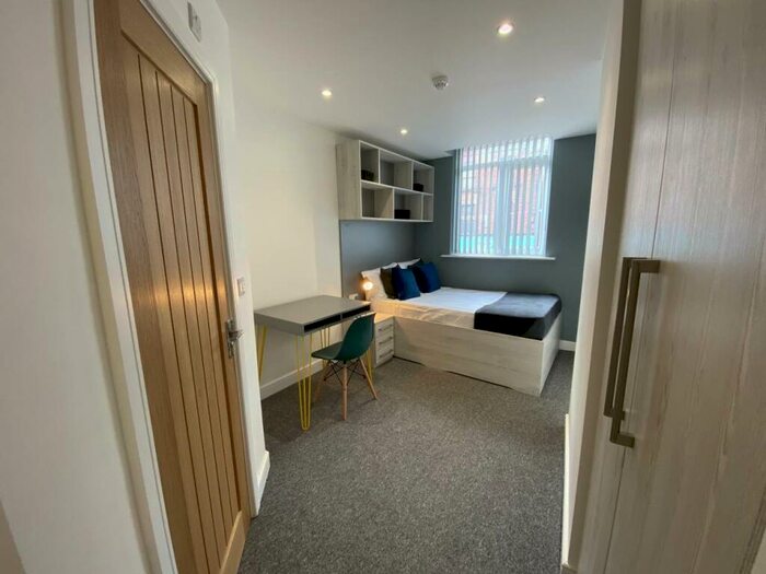 3 Bedroom Flat To Rent In Aughton Street, Ormskirk, Lancashire, L39