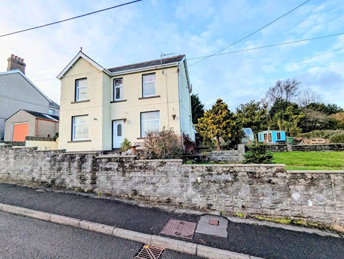 3 Bedroom Detached House For Sale In Heol Nazareth, Pontyates, Llanelli, Carmarthenshire., SA15