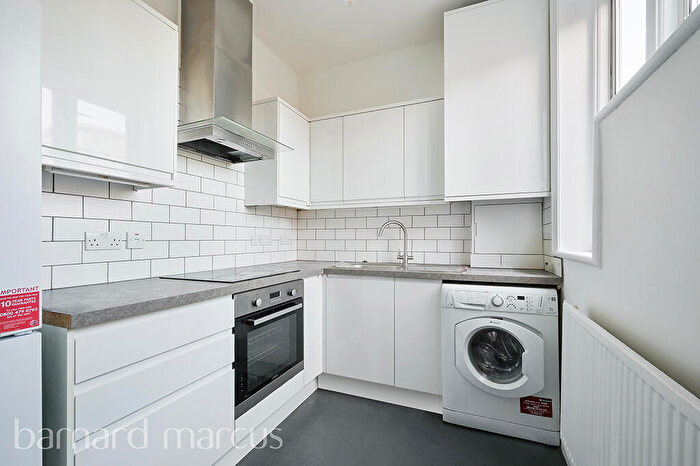 3 Bedroom Duplex To Rent In Muswell Hill Broadway, Muswell Hill, N10