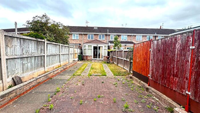 3 Bedroom Terraced House For Sale In Martley Road, Worcester, WR2