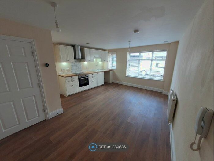 1 Bedroom Flat To Rent In Eccles, Eccles, Manchester, M30