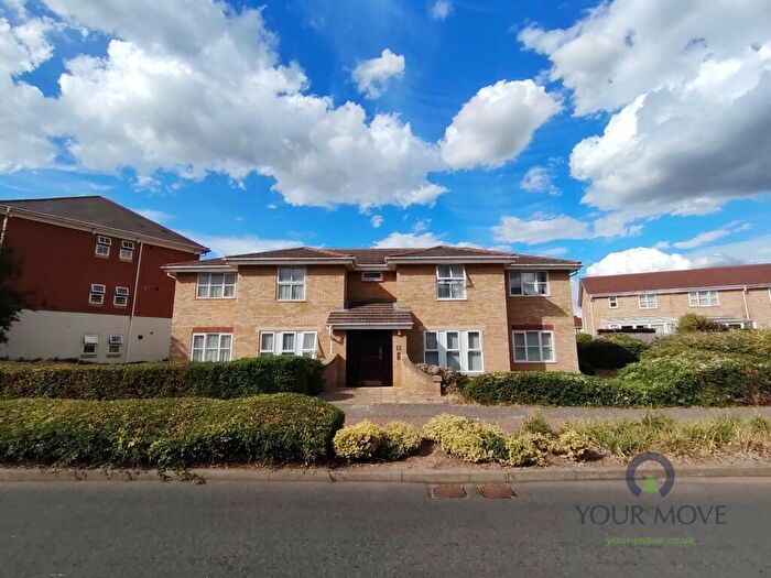 2 Bedroom Flat For Sale In Island Way East, St. Marys Island, Chatham, Kent, ME4