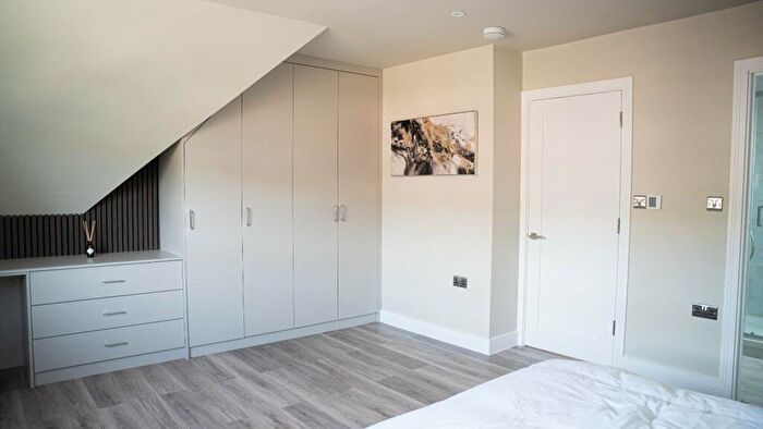 2 Bedroom Apartment To Rent In West Wycombe Road, High Wycombe, HP12