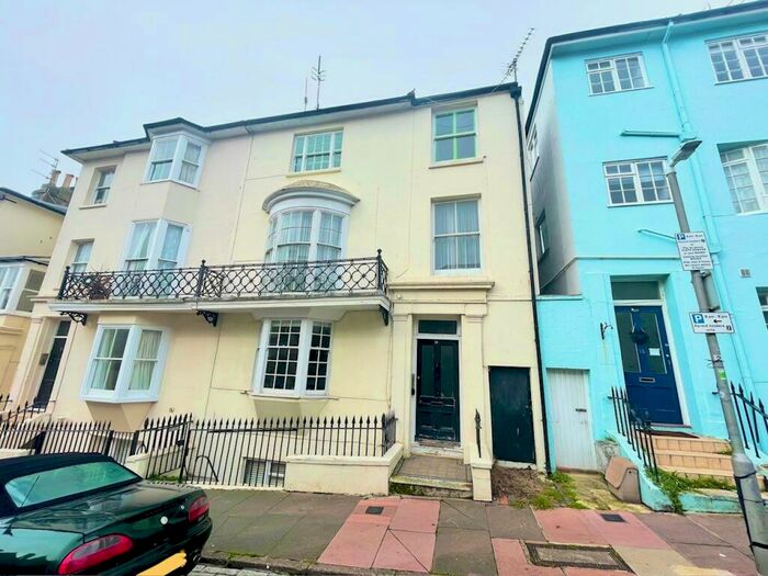 1 Bedroom Flat To Rent In Bedford Place, BN1