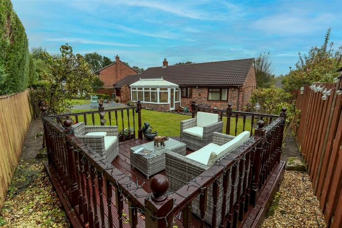 3 Bedroom Detached Bungalow For Sale In North Meadow, Hutton Rudby, Yarm TS15