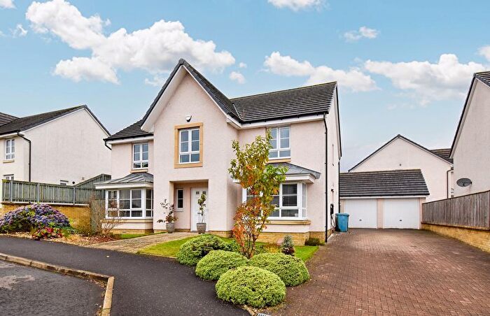 5 Bedroom Detached House For Sale In Balgownie Drive, Cumbernauld, Glasgow, G68
