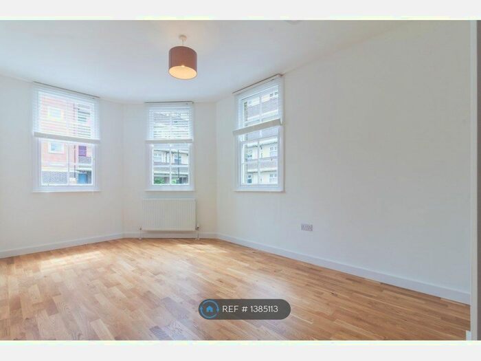 2 Bedroom Maisonette To Rent In Canon Beck Road, London, SE16