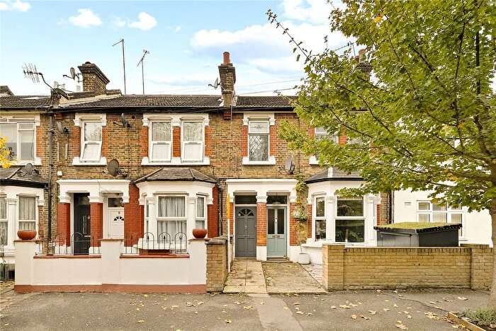 1 Bedroom Flat To Rent In Roberts Road, London, E17