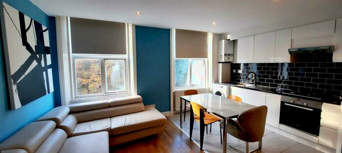 2 Bedroom Apartment To Rent In Cambridge Road, West Kilburn, London, NW6