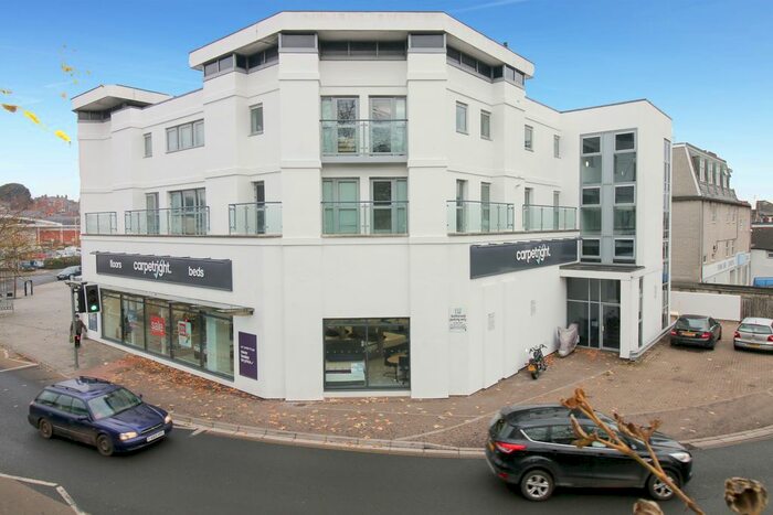 2 Bedroom Flat To Rent In Wolborough Street, Newton Abbot, TQ12