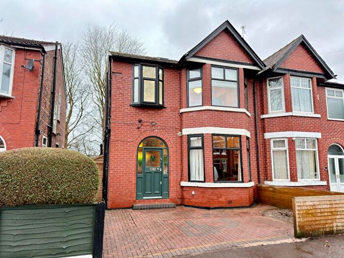 3 Bedroom Semi Detached House For Sale In Park Drive, Whalley Range, M16