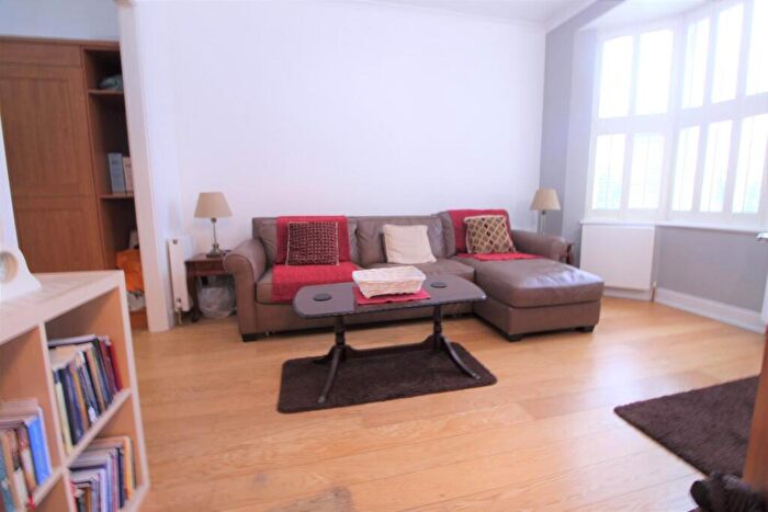 1 Bedroom Flat To Rent In Leinster Mews, Barnet, EN5