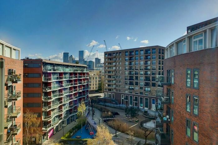 2 Bedroom Flat To Rent In Surrey Quays Road, London, SE16