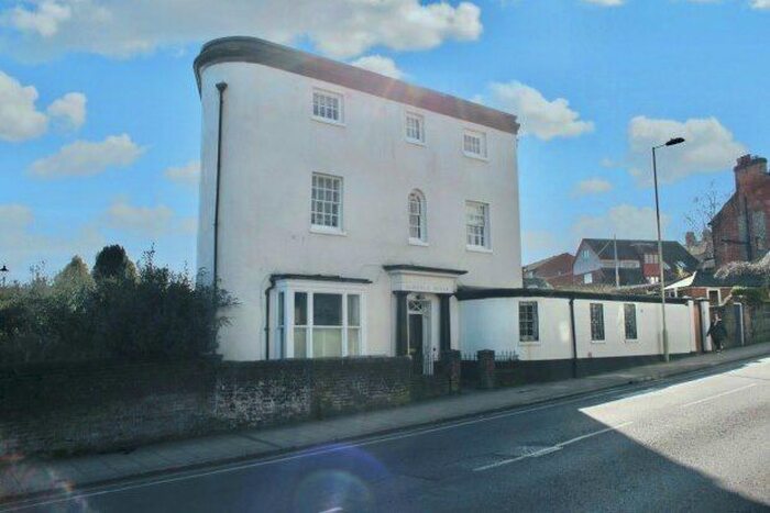 1 Bedroom Flat To Rent In Romsey Road, Winchester, SO22