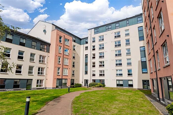 2 Bedroom Flat To Rent In Ocean Apartments, Park Road, AB24