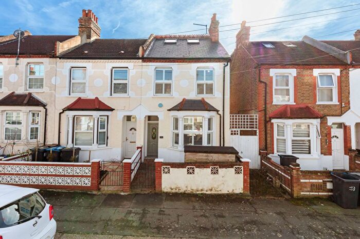 3 Bedroom Terraced House For Sale In Cranbrook Road, Thornton Heath, CR7