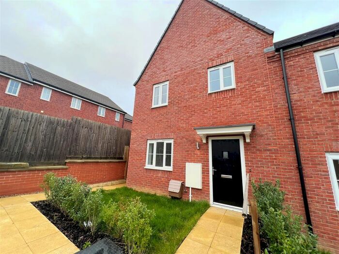 3 Bedroom End Of Terrace House To Rent In Glebe Road, Asfordby Hill, Melton Mowbray, LE14
