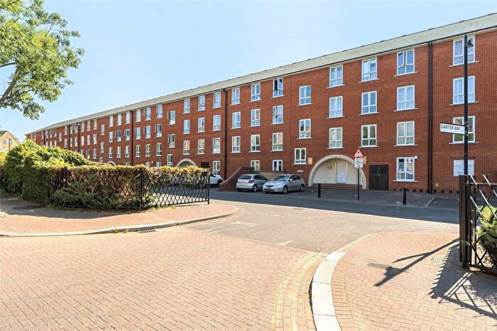 2 Bedroom Apartment For Sale In Basque Court, Garter Way, Canada Water, SE16