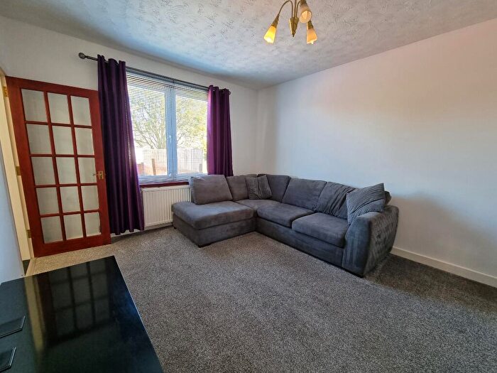 1 Bedroom Flat To Rent In Tullos Crescent, Torry, Aberdeen, AB11
