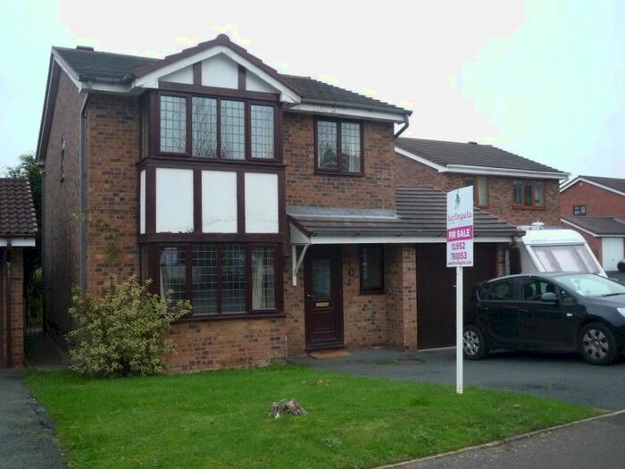 4 Bedroom Detached House To Rent In Ullswater Close, Priorslee, Telford, TF2