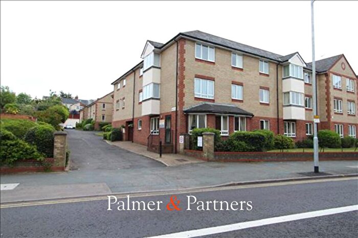 1 Bedroom Apartment For Sale In Maldon Road, Colchester, Essex, CO3