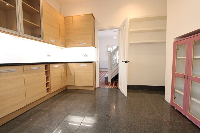 4 Bedroom Terraced House To Rent In Kilmartin Avenue, London, SW16