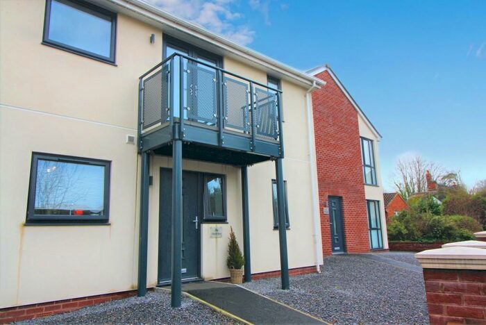 2 Bedroom Ground Flat To Rent In Church Road, Alphington, EX2