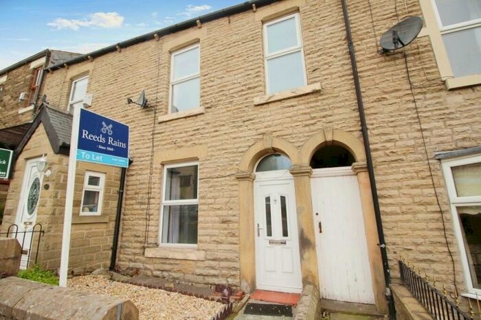 3 Bedroom House To Rent In Kiln Lane, Hadfield, Glossop, Derbyshire, SK13