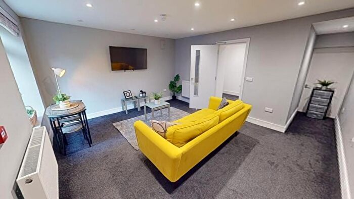 2 Bedroom Flat To Rent In Bluecoat Close, Nottingham, NG1